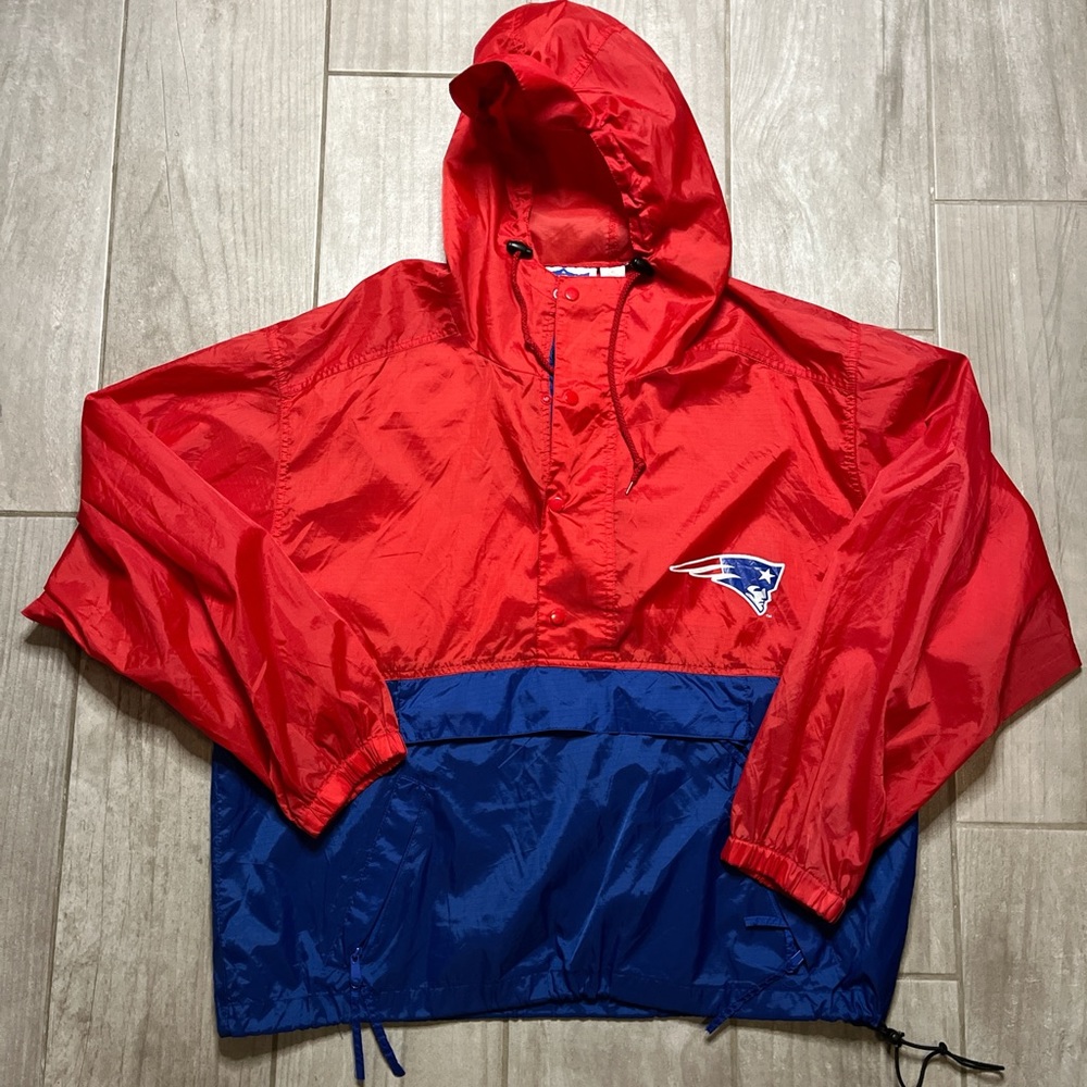 Patriots windbreaker pullover by NFL game time